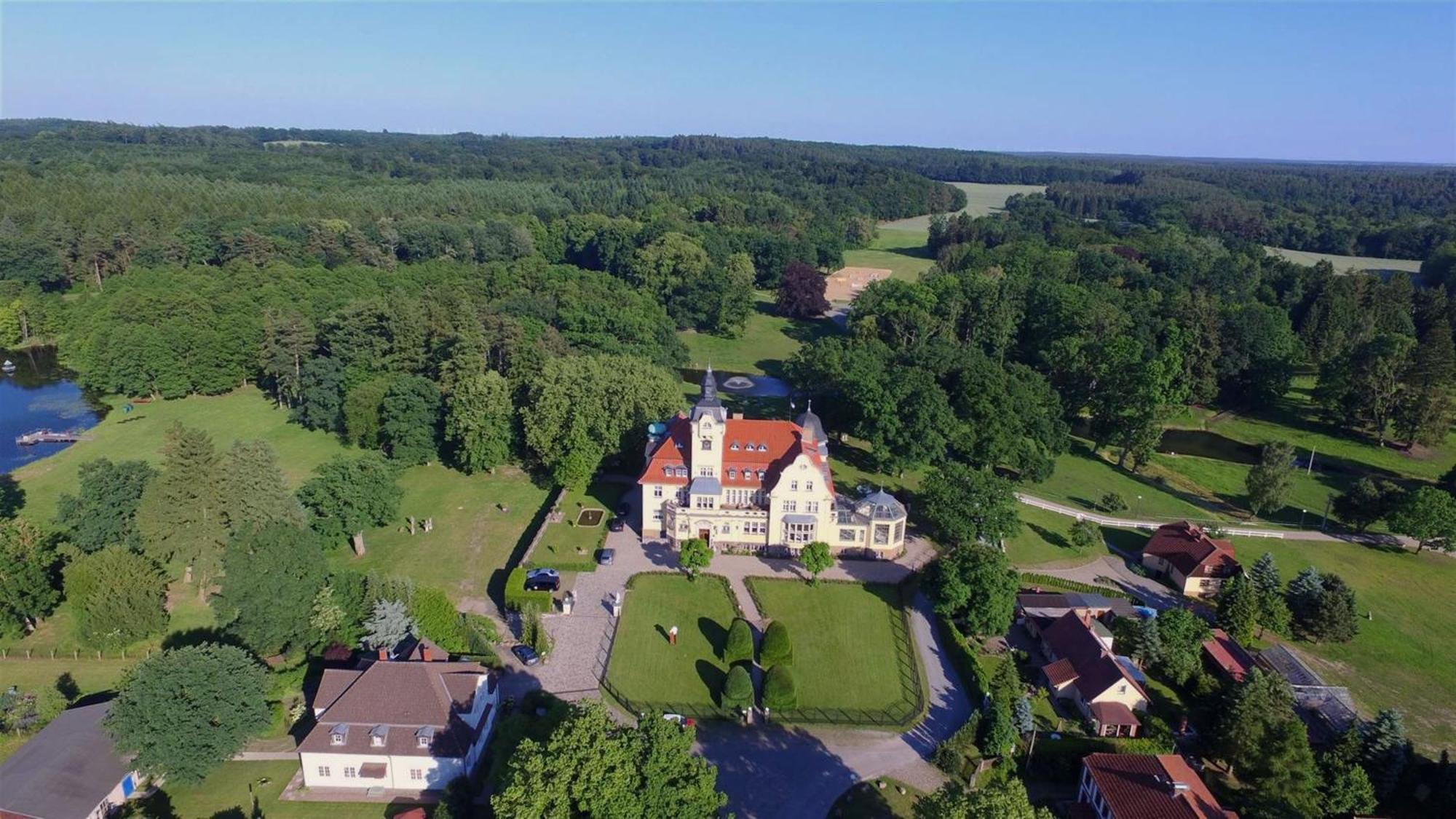 Bernsteinschloss Wendorf  المظهر الخارجي الصورة